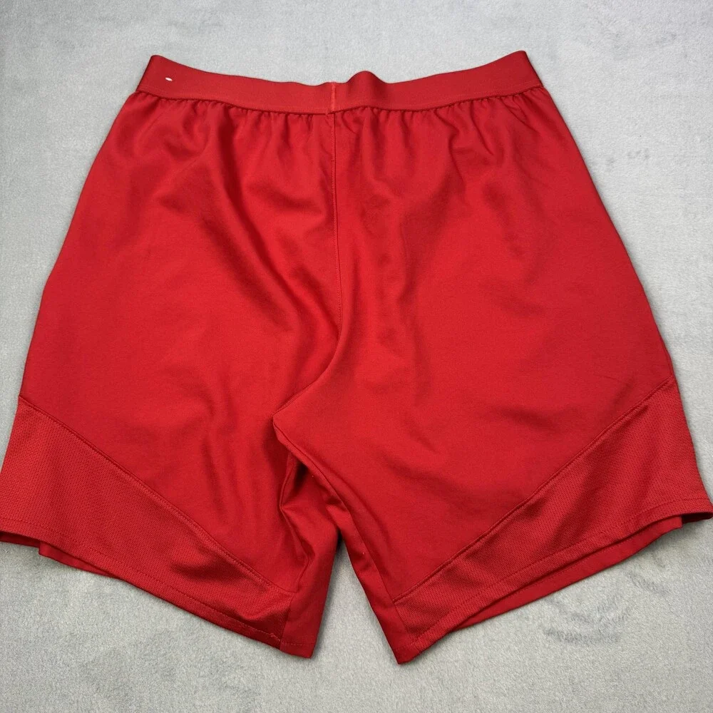 Tampa Bay Buccaneers Shorts Mens Large Red NFL Football Nike Dri-FIT Performance